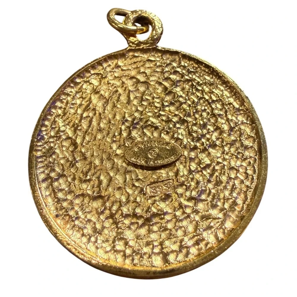 Chanel Medallion Pendant Womens Gold Plated Vintage Crest Logo Made France